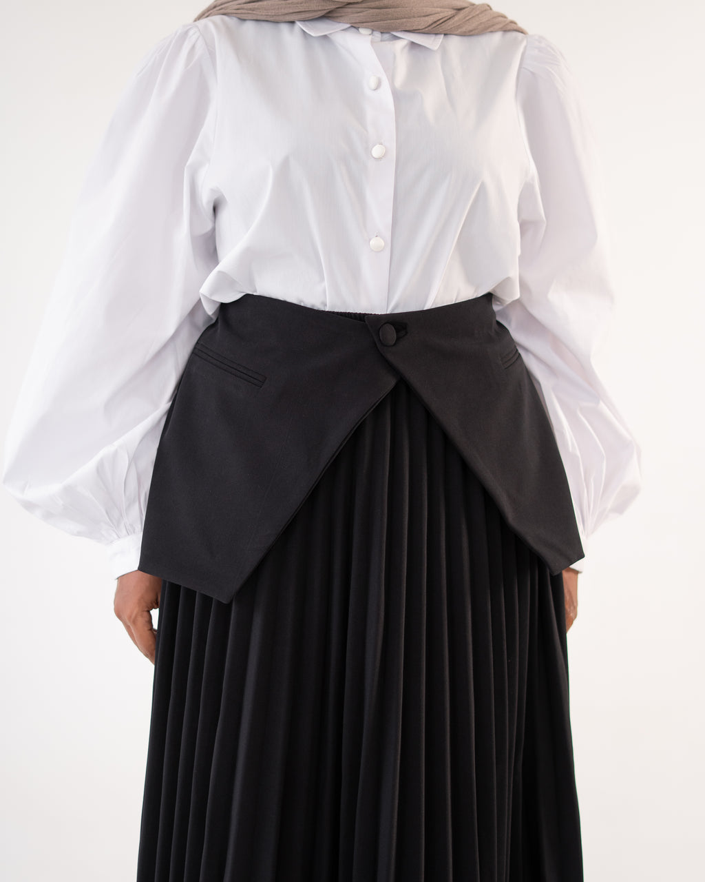 TILA Curve Belt
